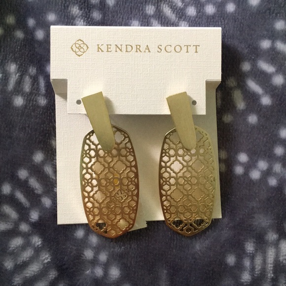 Kendra Scott Jewelry - BRAND NEW ARAGON EARRINGS SPRING 2019 collection